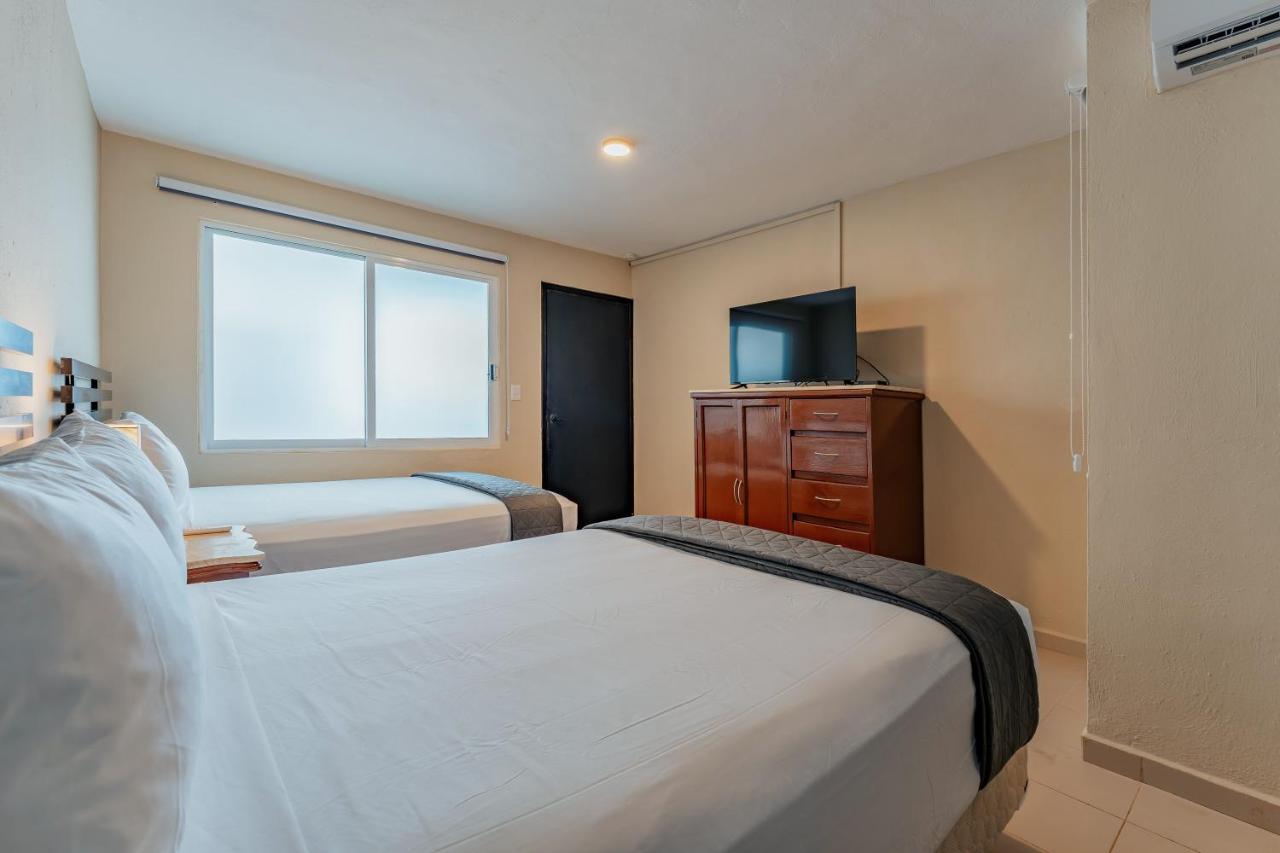 Hotel Brisas 5A Av, 신데 델 카르멘 외부 사진