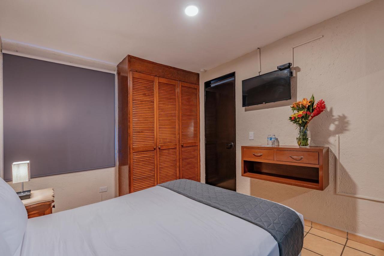 Hotel Brisas 5A Av, 신데 델 카르멘 외부 사진