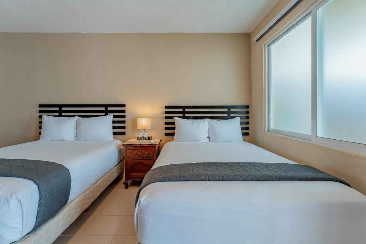 Hotel Brisas 5A Av, 신데 델 카르멘 외부 사진