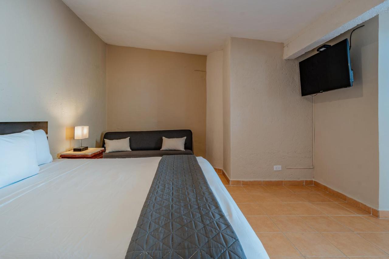 Hotel Brisas 5A Av, 신데 델 카르멘 외부 사진