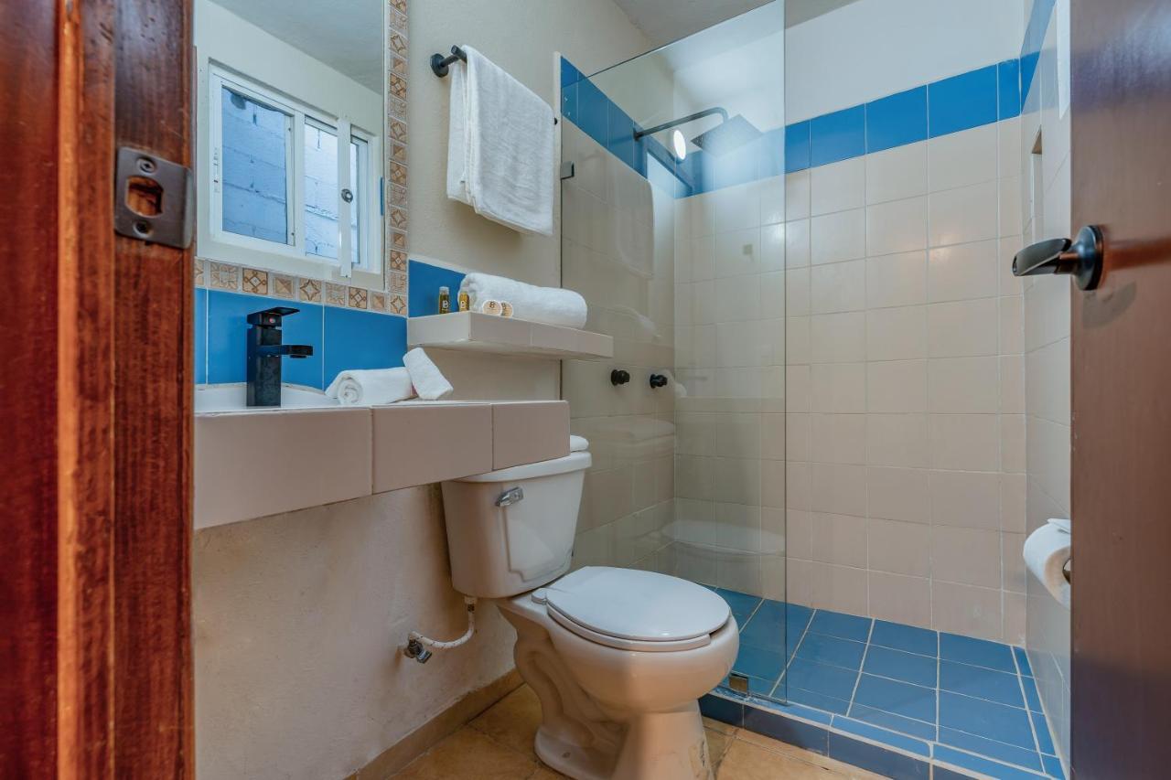 Hotel Brisas 5A Av, 신데 델 카르멘 외부 사진