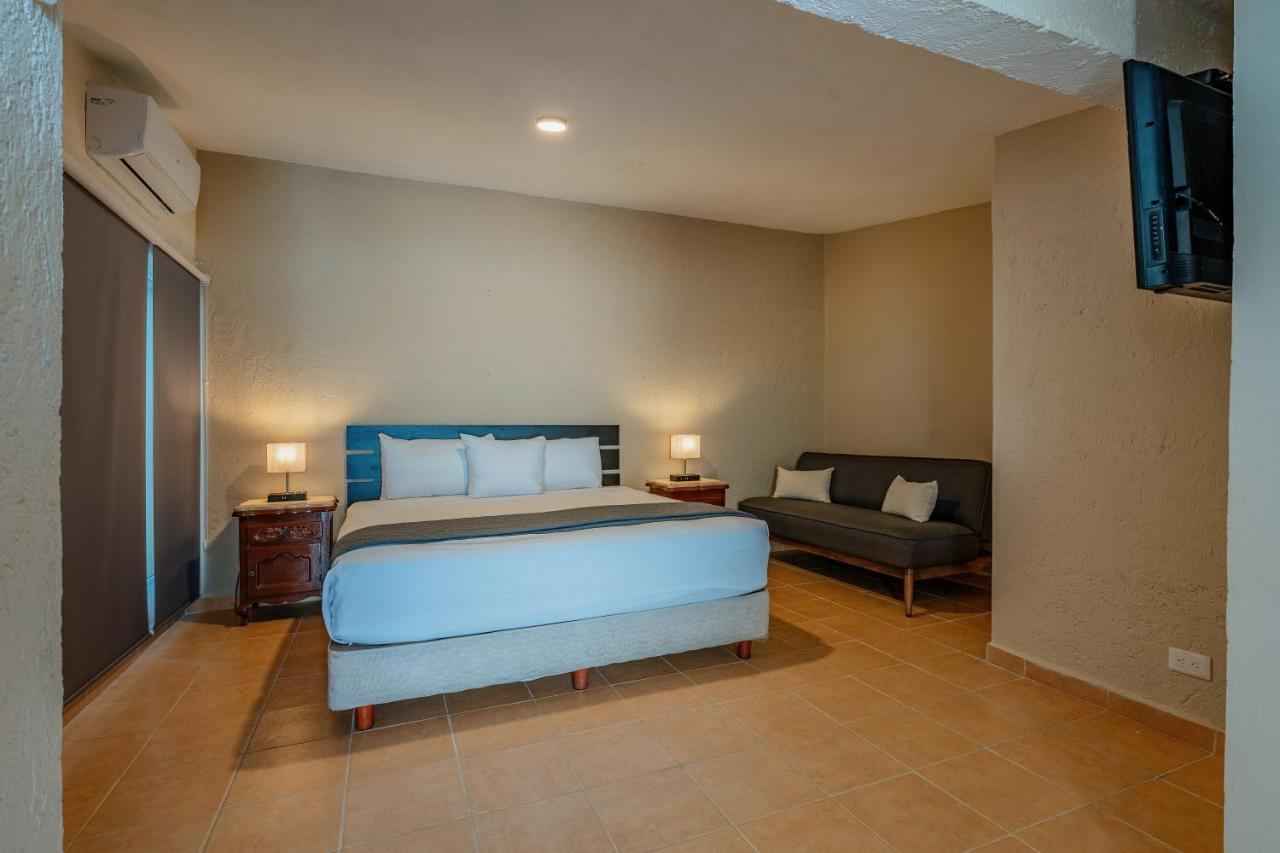 Hotel Brisas 5A Av, 신데 델 카르멘 외부 사진